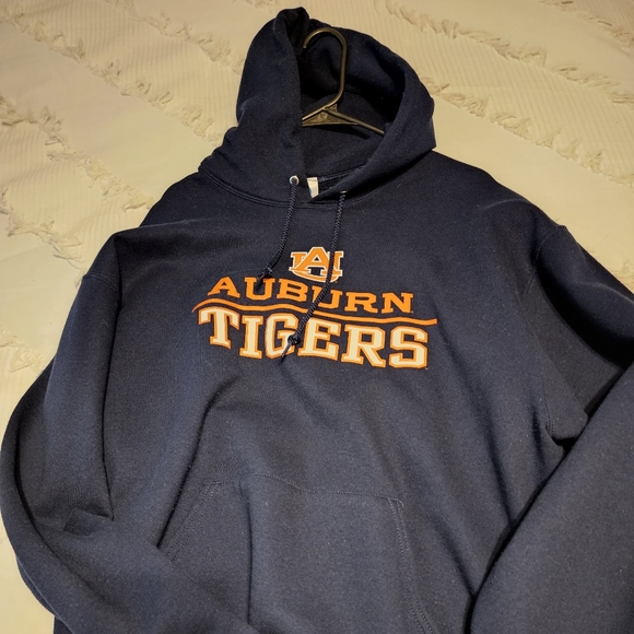 Auburn Tigers XL Hoodie - Picture 1 of 3